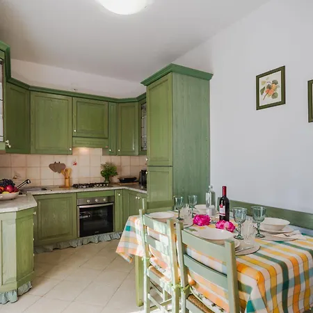 Apartamento Sunflower Piano Terra By Interhome *